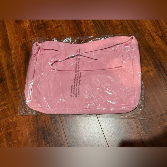 Hello Kitty Cafe Pink Tote Bag - Picture 2 of 2